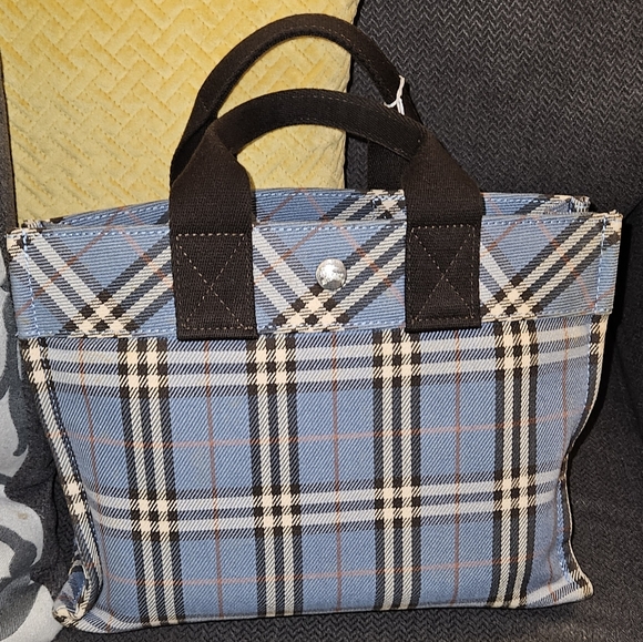 Burberry Handbags - Burberry Tote Bag